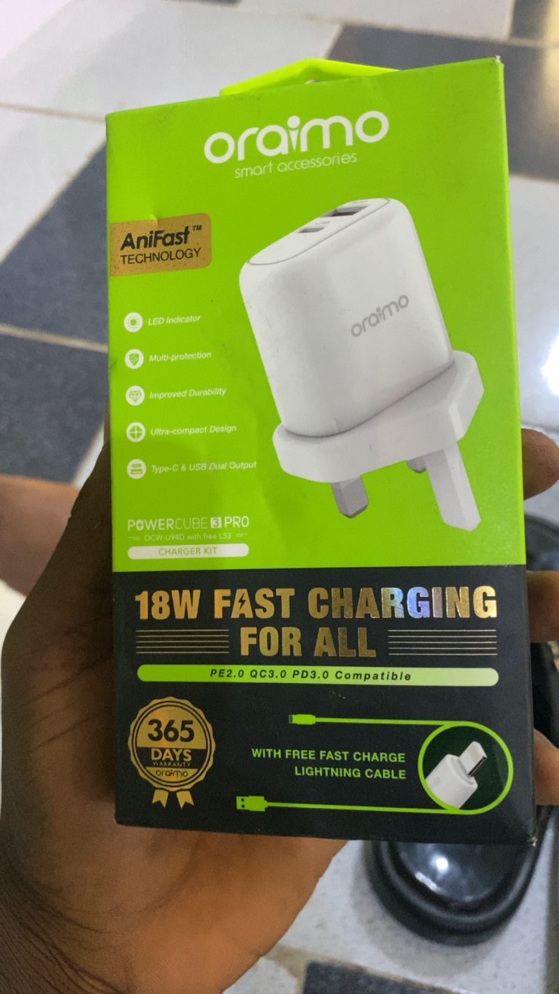 Oraimo 18W Iphone+Usb Charger
