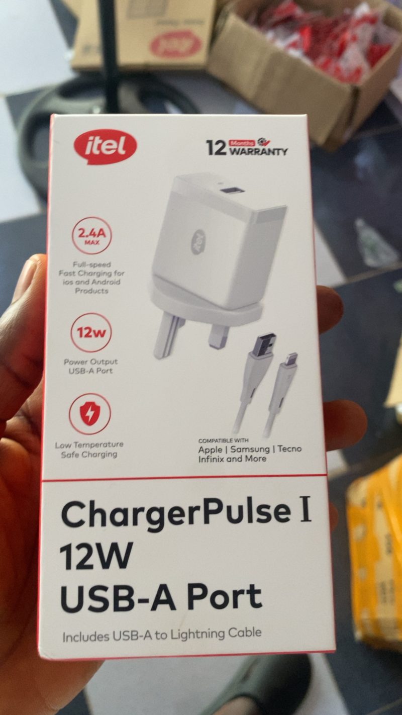 itel 12W Iphone Charger