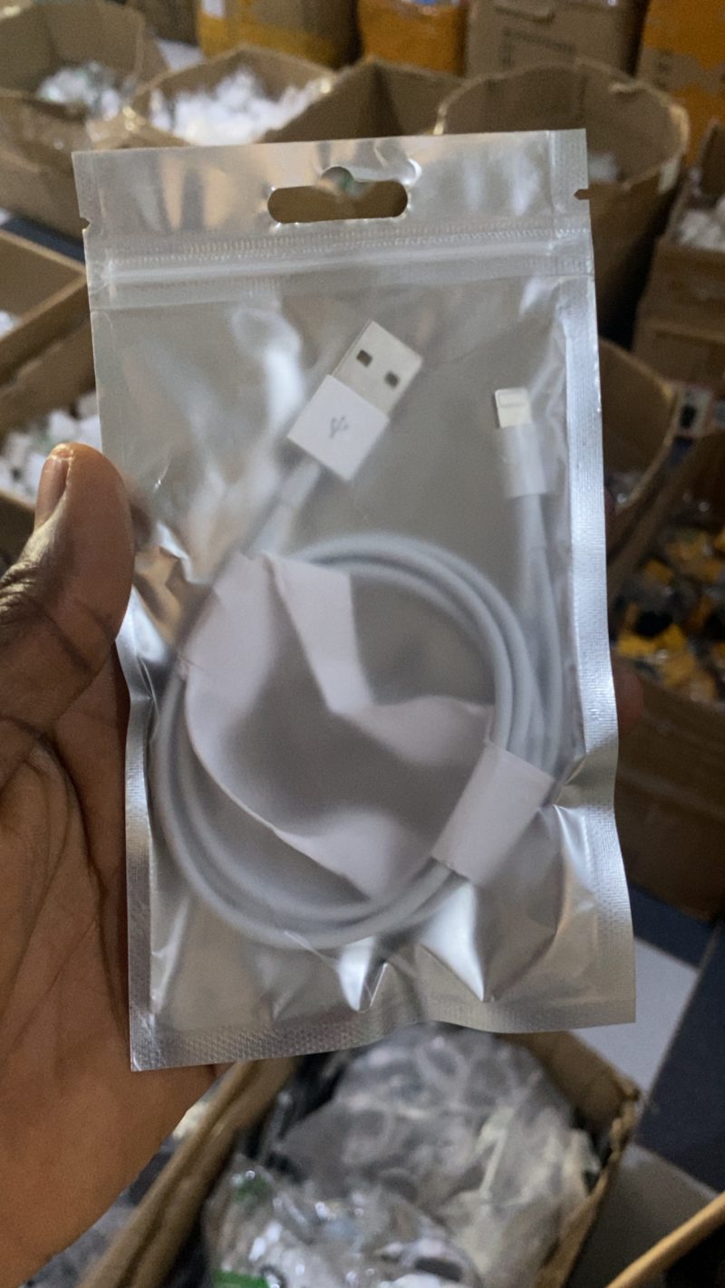 Foscum iPhone Cable