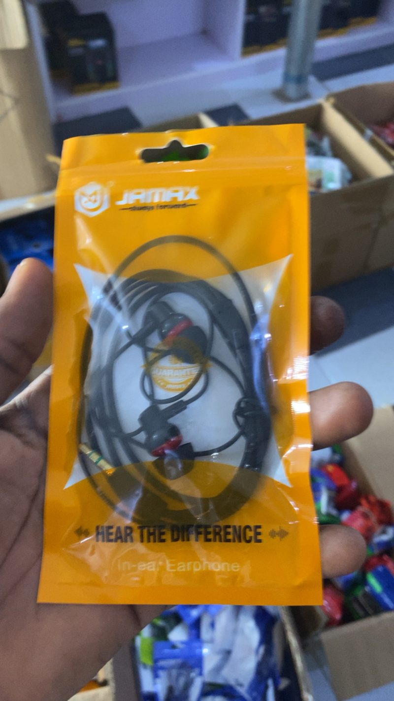 Jamax Earpice