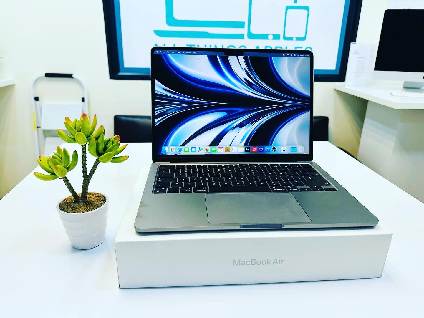 Apple MacBook Air M2 13" 256GB (2023)